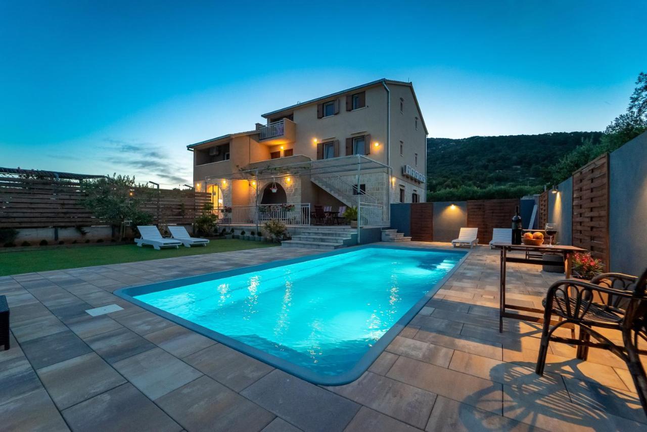Apartments Mardesic Komiža Zewnętrze zdjęcie