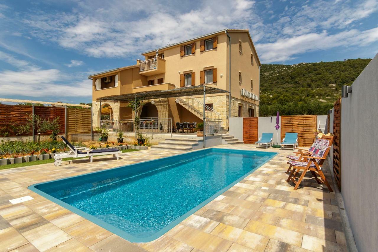 Apartments Mardesic Komiža Zewnętrze zdjęcie
