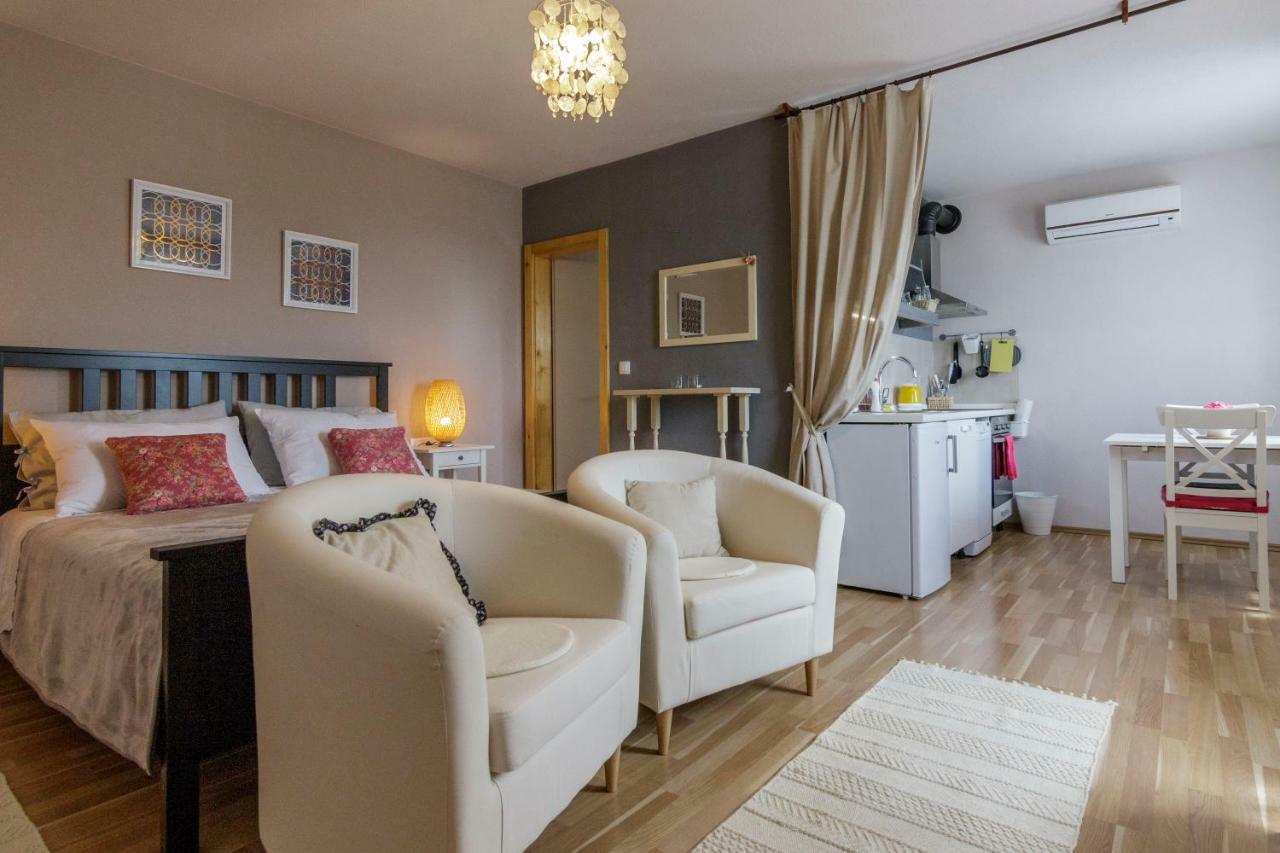 Apartments Mardesic Komiža Zewnętrze zdjęcie