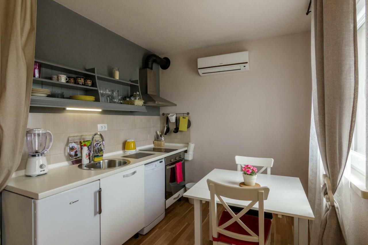 Apartments Mardesic Komiža Zewnętrze zdjęcie