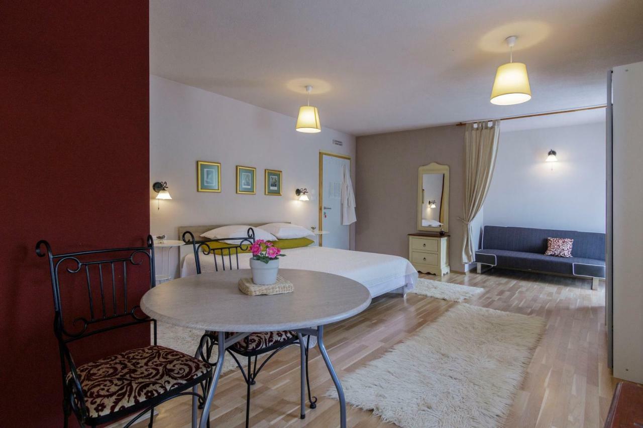 Apartments Mardesic Komiža Zewnętrze zdjęcie